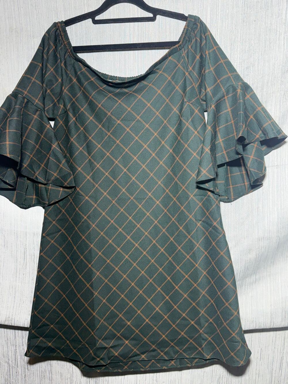 Hayden Los Angeles NWT Green Plaid Ruffle Off-The-Shoulder Shift Dress M